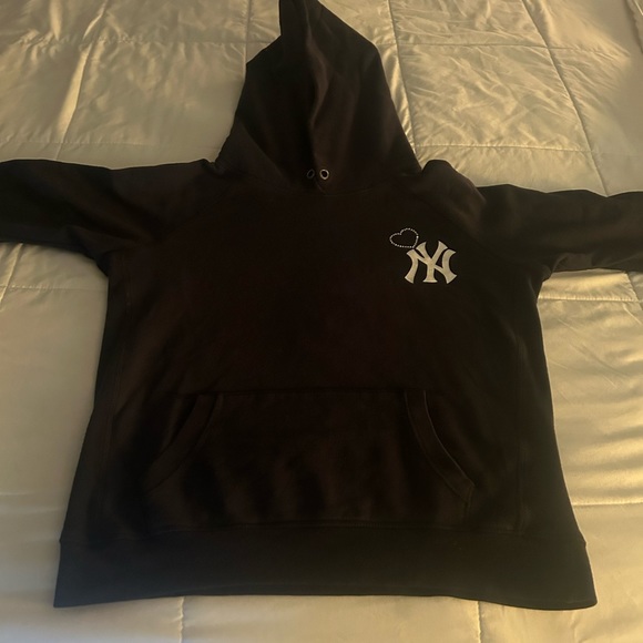 Victoria Secret “Pink” New York Yankees Hoodie - Picture 3 of 8